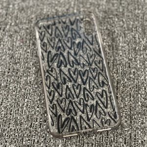 Casely iPhone XSMax hearts case